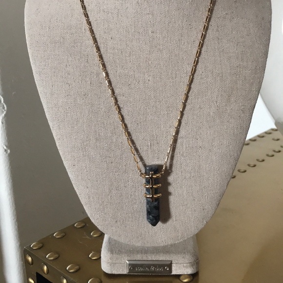 Stella & Dot Stone Legend Pendant - Picture 1 of 4